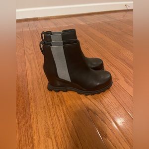 Sorel Joan of Artic Chelsea Wedge III Bootie